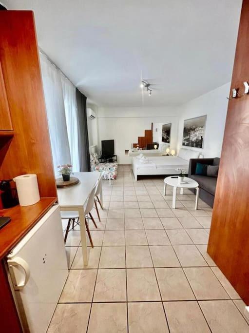 Modern Studio Large Veranda -Metro Station Suggrou Διαμέρισμα Αθήνα Εξωτερικό φωτογραφία